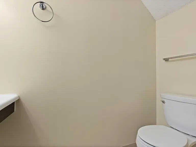 10 Silver Hill Ln — Photo 14