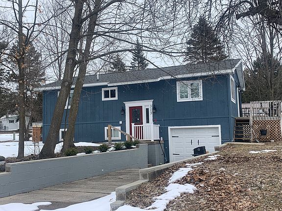 3rd image of 313 Bowen St