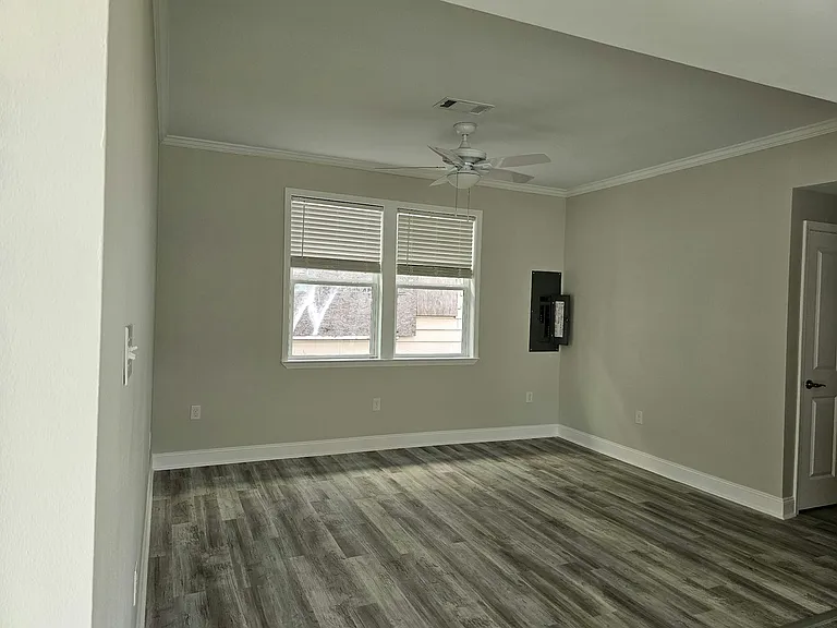 8709 Apricot St — Photo 16