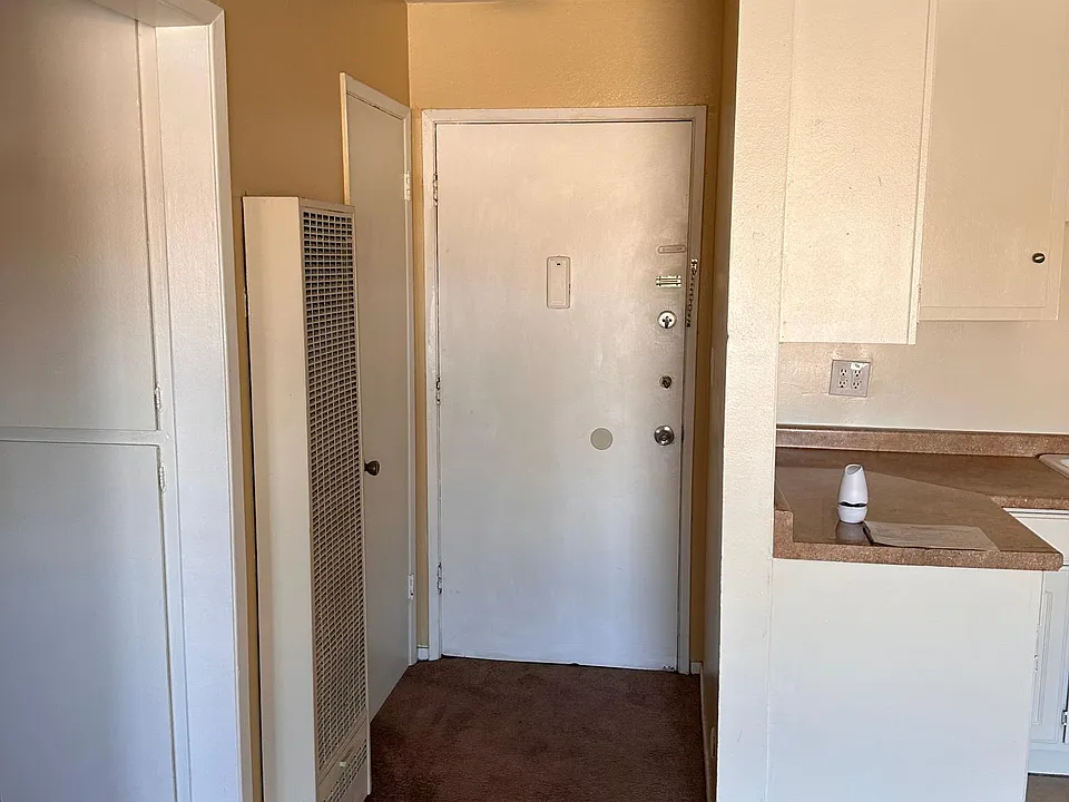 Front door view with closet