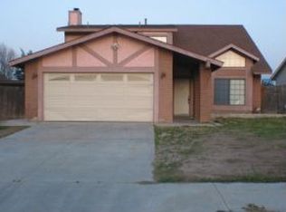 1029 De Lines Dr, Perris, CA 92570