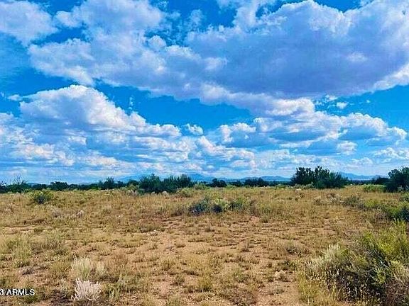 4th image of 1540 S Tubac Dr