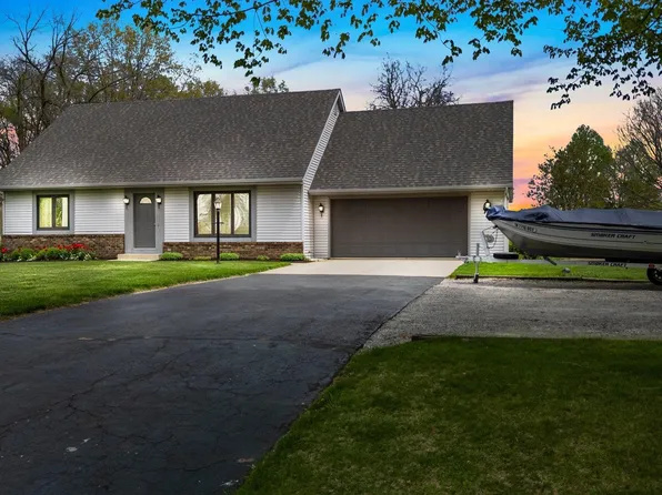13510 Schwartz Rd, Grabill, IN 46741