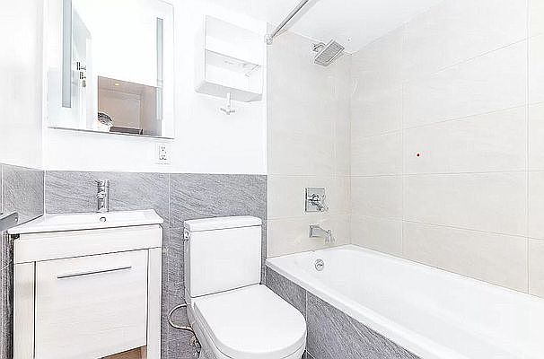 2nd image of 270 Driggs Ave #2RR