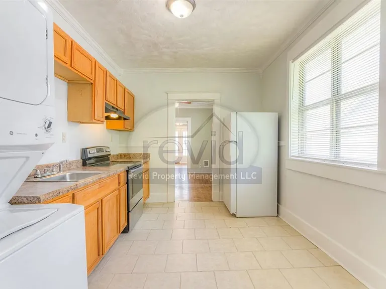 806 Maury St — Photo 8