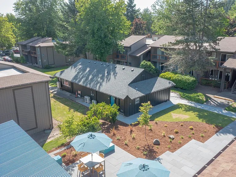 Veri at Timberhill — Photo 33
