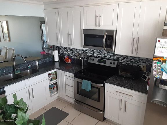 4th image of 300 Columbia Dr Unit 4061