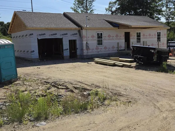 19 Welchville Commons Drive, Oxford, ME 04270