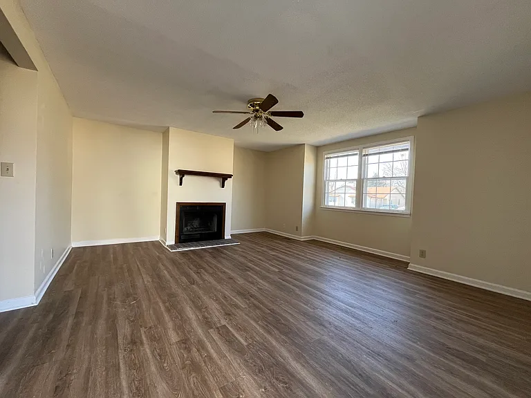 1483 Craig Dr #B — Photo 5