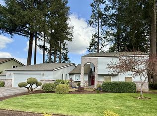 3270 N Maple St, Canby, OR 97013