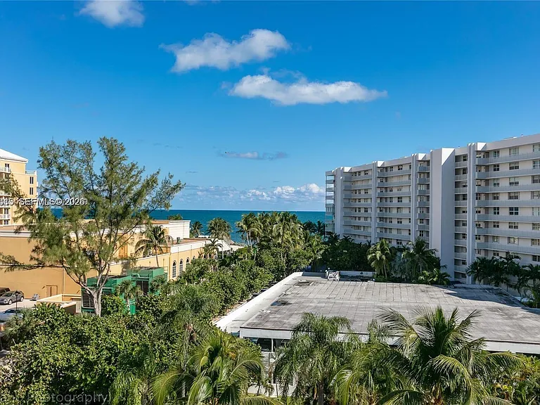 590 Ocean Dr #7C — Photo 28