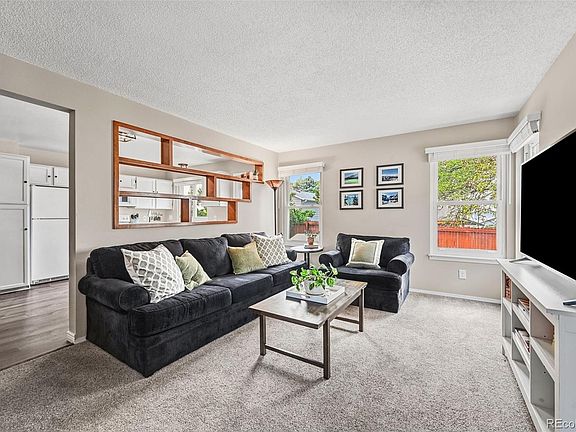 5th image of 562 Arden Circle