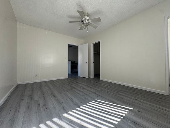 4th image of 2209 E Westport Dr APT 3