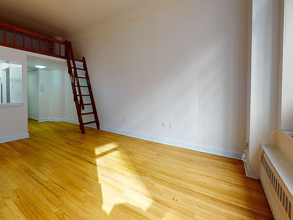 4th image of 1 Astor Pl APT 4G