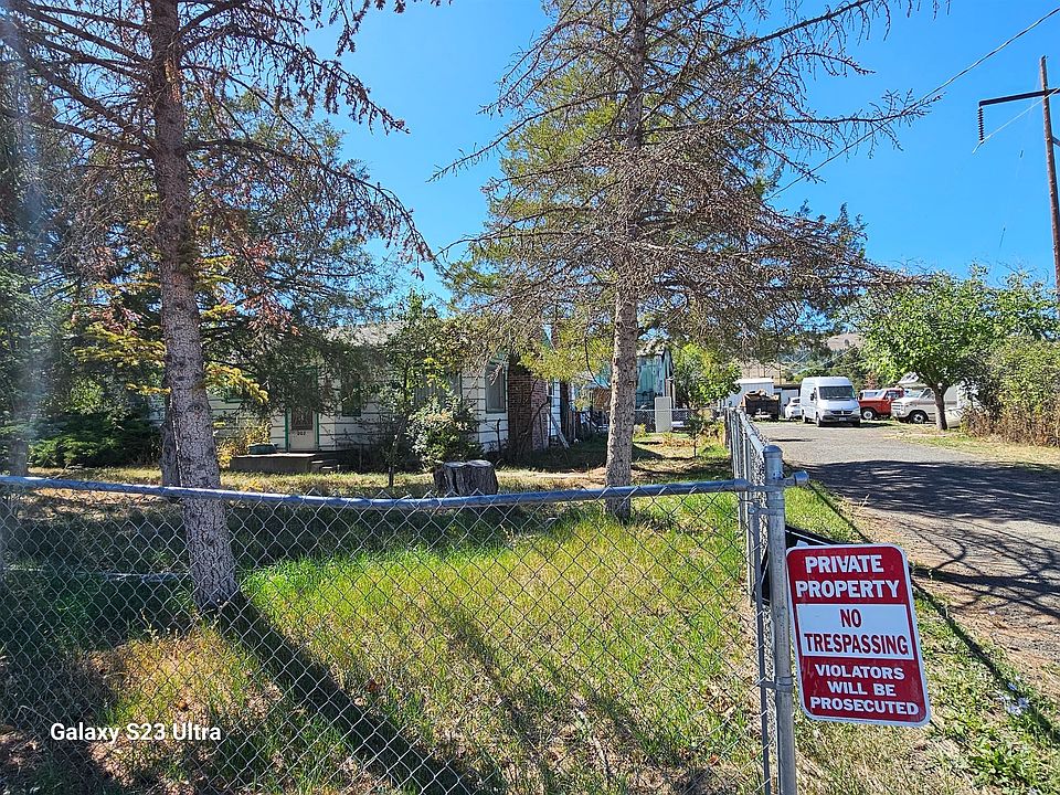2nd image of 202 12th St