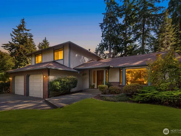 8216 50th Street Ct W, University Place, WA 98467
