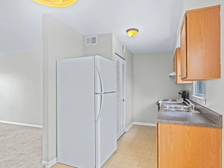 5115 Valiant Dr — Photo 12
