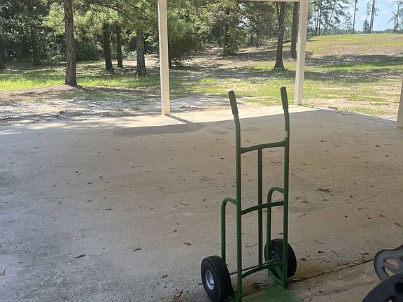 3rd image of 1156 Tate Rd