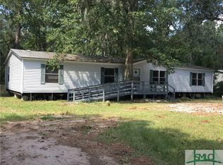 243 Pine Ave, Midway, GA 31320