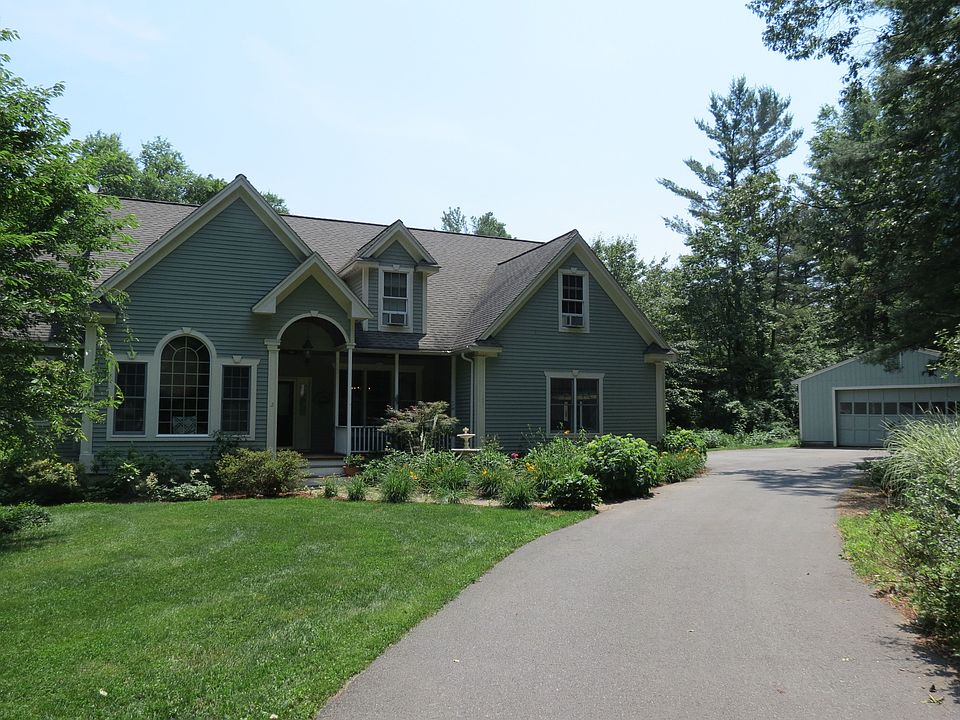 1st image of 2 Bradford Dr