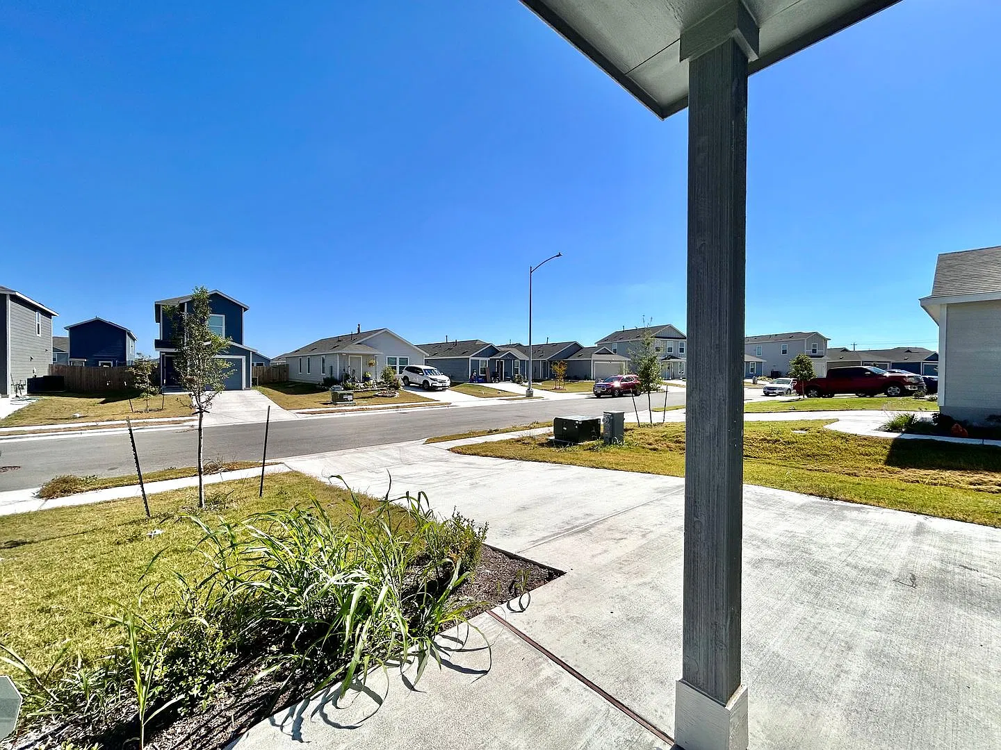 Charming 3/BR 2/BA Home with Spacious Backyard & Natural Light — Photo 4