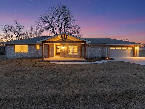 2nd image of 20699 Hensel St