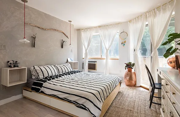 Sold by Halstead Real Estate | media 18