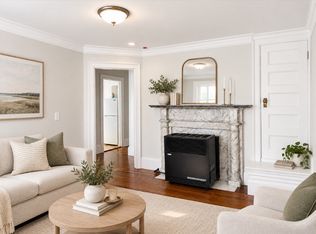 21 Maynard St #2F, Pawtucket, RI 02860