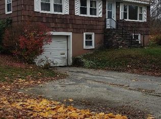 27 Michael St, Skowhegan, ME 04976