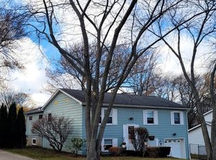 3502 Priscilla Dr, Erie, PA 16506