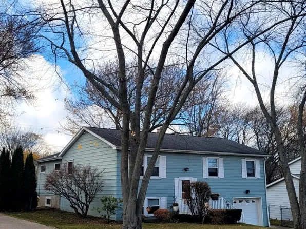 3502 Priscilla Dr, Erie, PA 16506