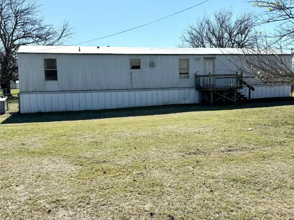 7227 Comanche Trl, Weatherford, TX 76087