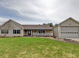 10 County Ct, Pittsfield, MA 01201