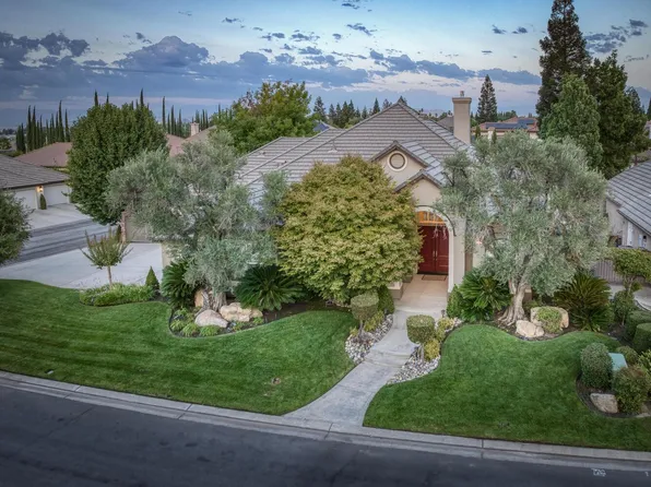 10678 N Medinah Cir, Fresno, CA 93730