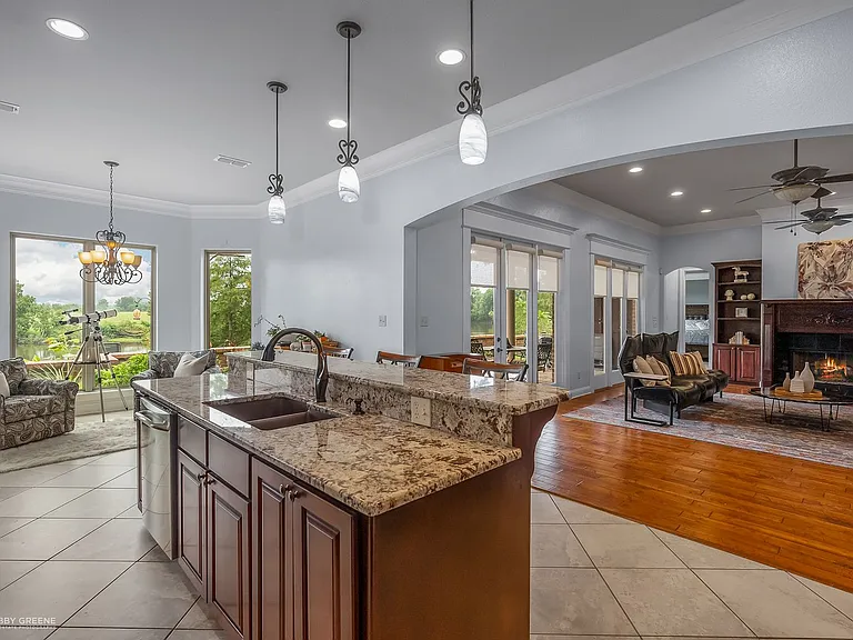 205 Beau Sejour Dr — Photo 13