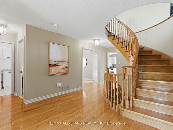 5th image of 28 Testa Rd