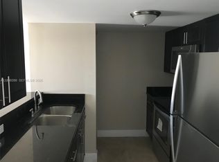 1990 NW 4th Ct APT 7, Miami, FL 33136