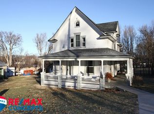 326 E 5th St, Hickman, NE 68372