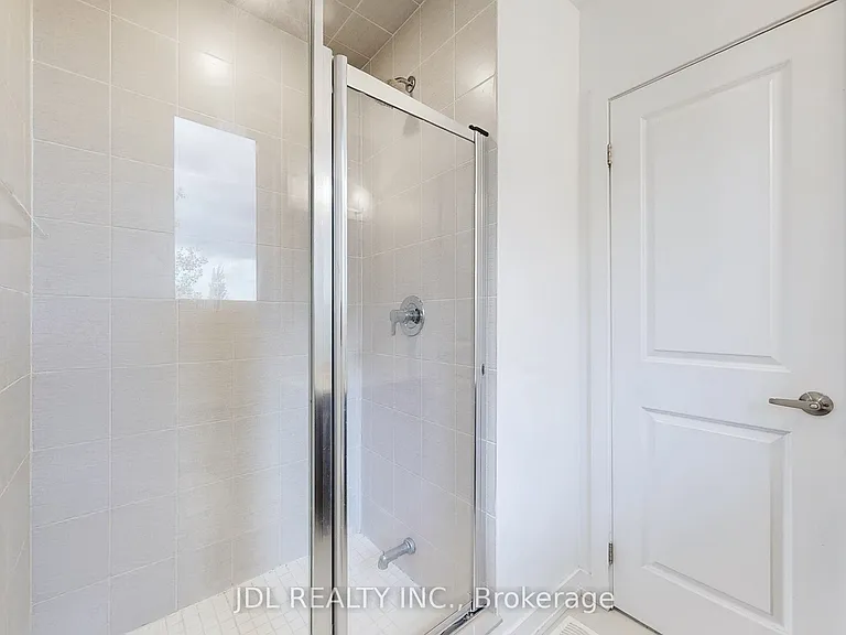 370 Red Maple Rd #112 — Photo 23