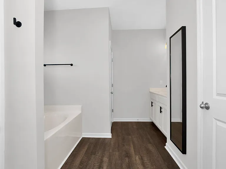 2346 Spinning Wheel Rd — Photo 21