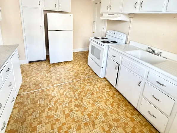 305 Main St, West Haven, CT