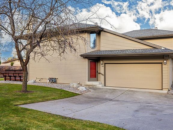 2nd image of 726 W Briar Cliff Ct