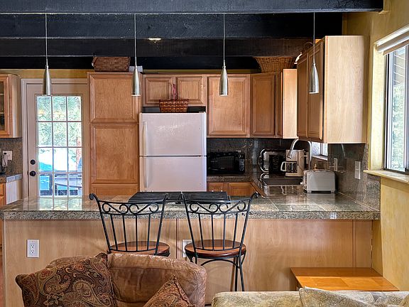 5th image of 1354 Carinthia Ln