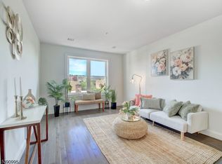 90 Clinton Ave UNIT 403, Newark, NJ 07114