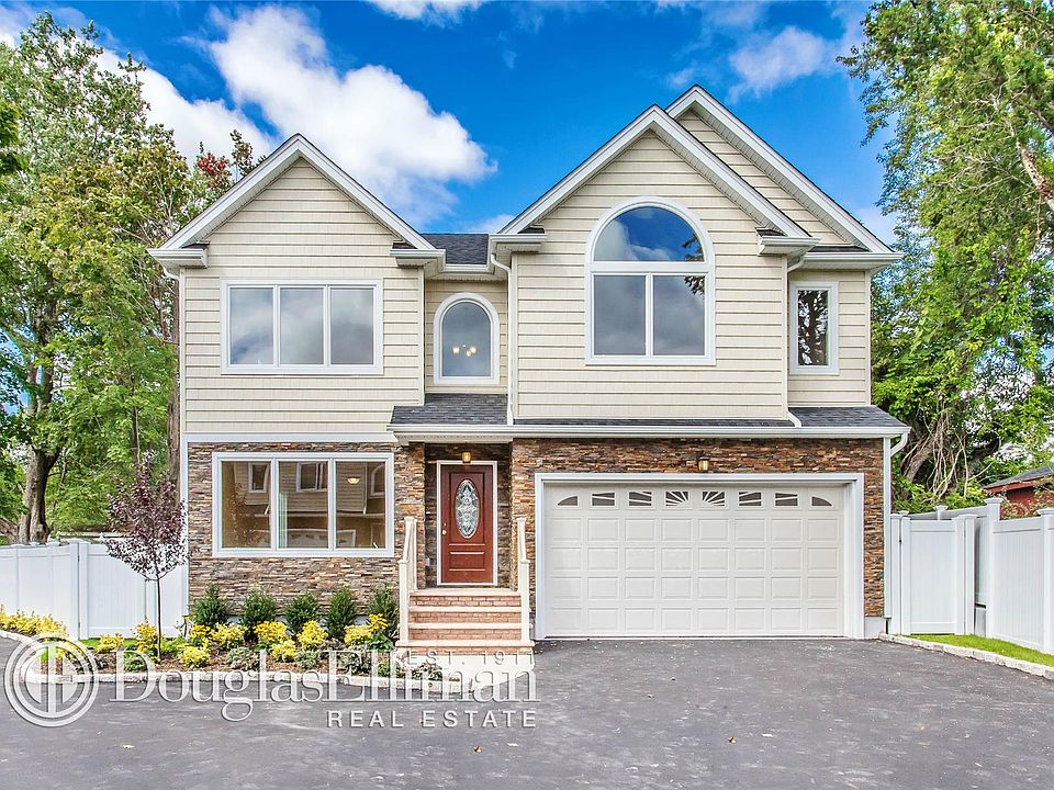 1st image of 395 Roslyn Pl