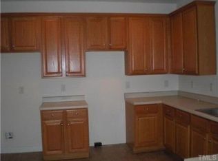 6052 Ladish Ln, Raleigh, NC 27610