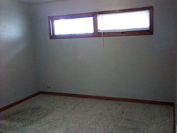 4th image of 516 E 23rd St #1