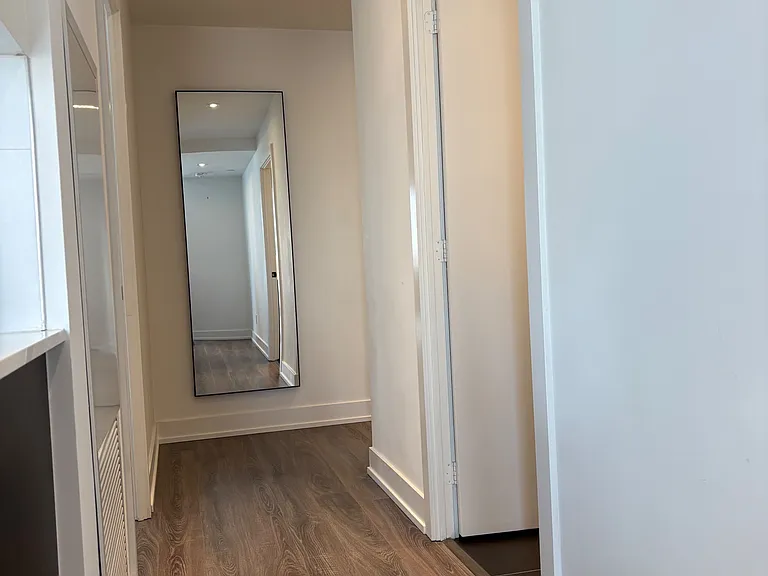 20 Edward St #904 — Photo 11