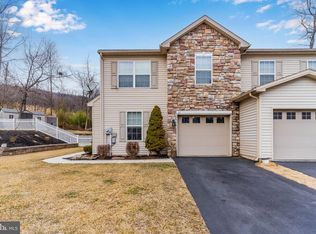 61 Crooked Dr, Enola, PA