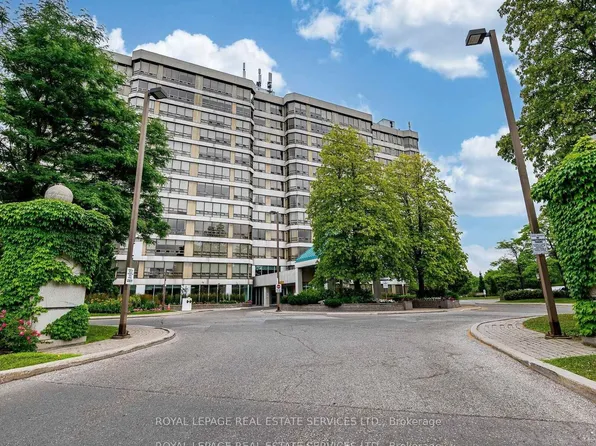 310 Mill St S #202, Brampton, ON L6Y 3B1